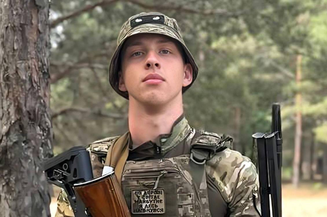 Подписавший контракт с ВСУ снайпер Колесник погиб в первом же штурме