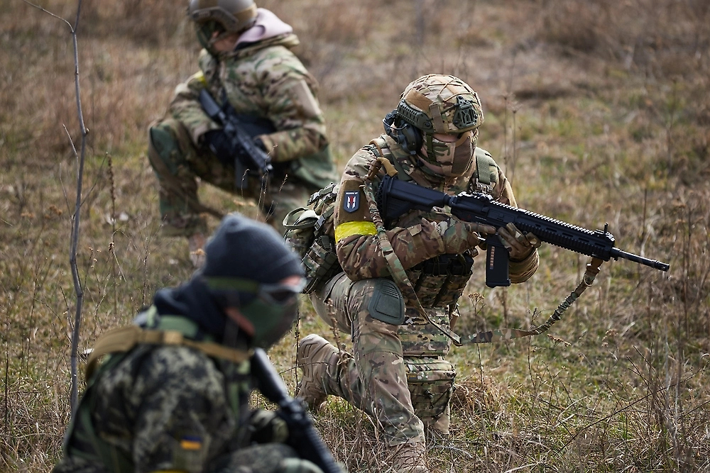 Военные 72-й и 127-1 бригад ВСУ дали дёру от наших бойцов в Харьковской области