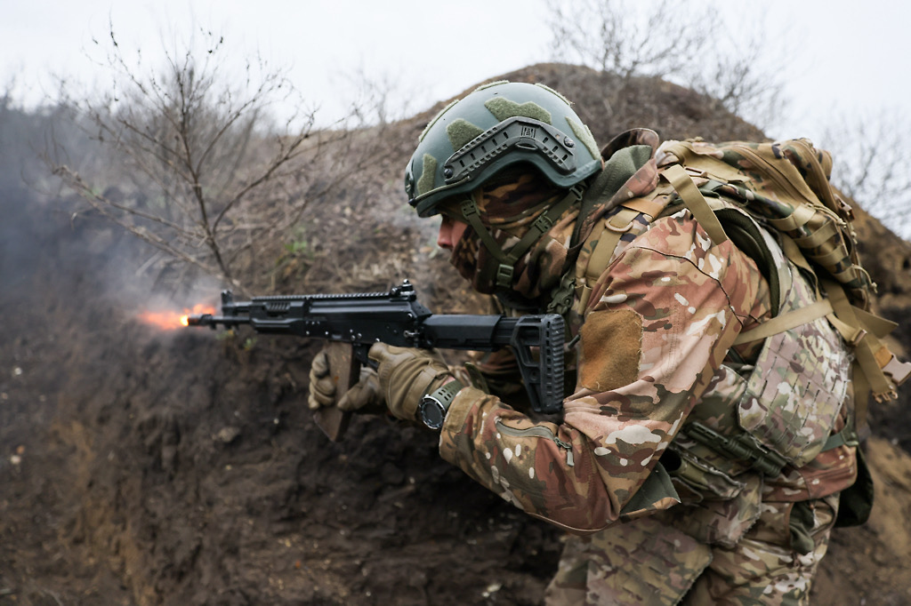 Эксперт Матвийчук: ВС РФ взяли под контроль все логистические пути к Сумам