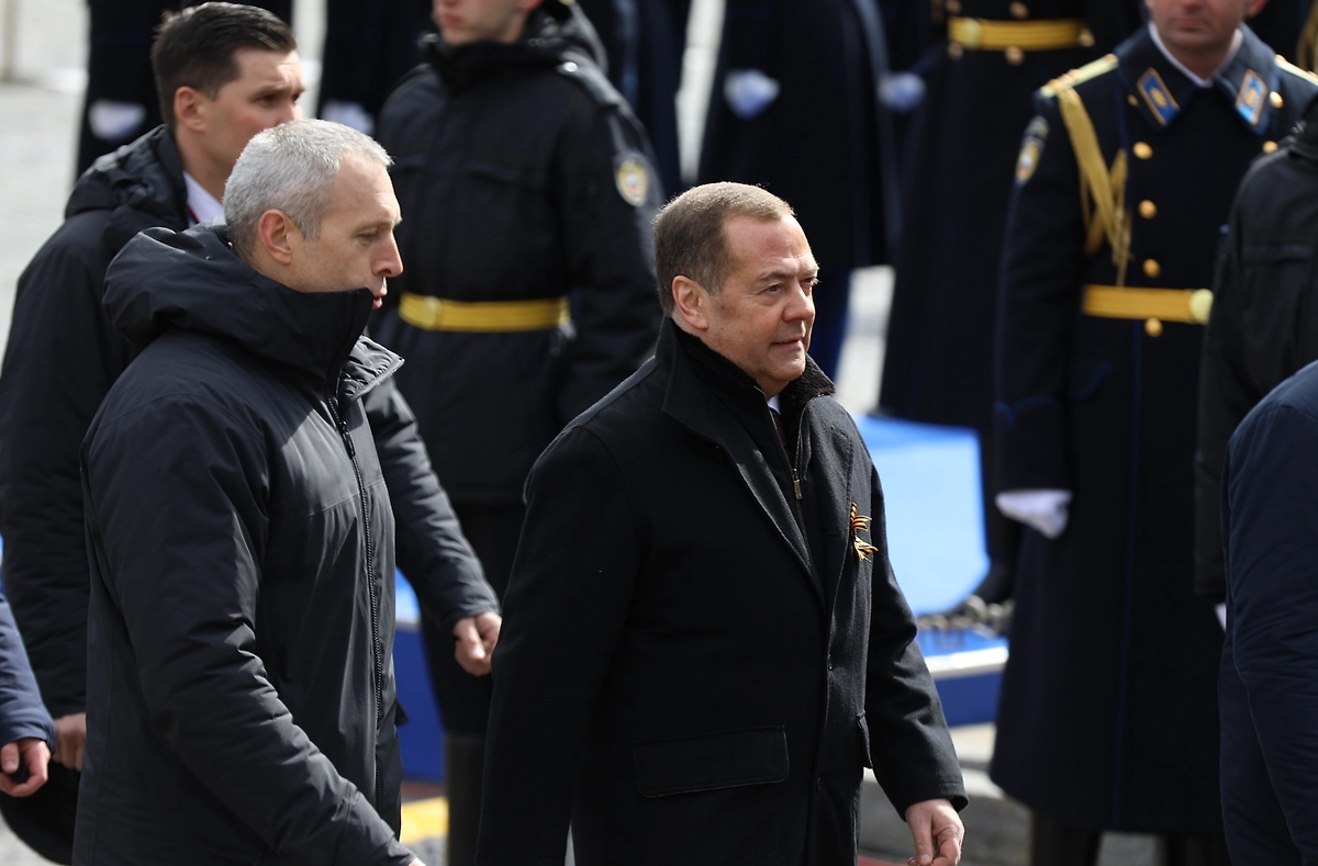 Медведев рассекретил доклад ЦРУ о разделе Украины на 12 зон с «русскими островами»