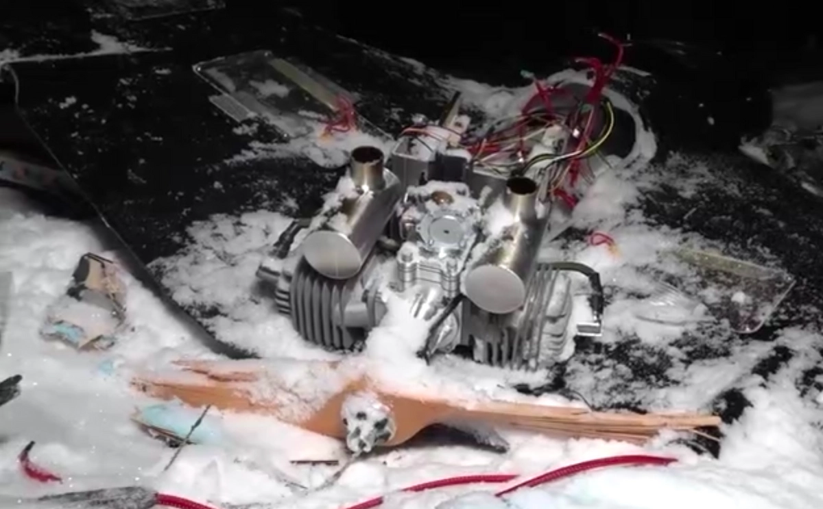 Появилось первое видео уничтожения дронов, летевших на резиденцию Путина