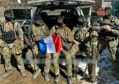 «Уроки войны»: итальянские наёмники делятся своим опытом участия в конфликте с украинскими школьниками