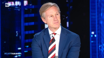 Алессандро Орсини: Евросоюз начал войну, чтобы спасти Украину, а теперь сам разрушает ее