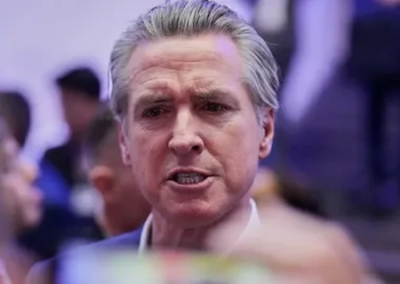 Губернатор Калифорнии рекомендует «жалким» европейцам активнее сопротивляться «тиранозавру» Трампу