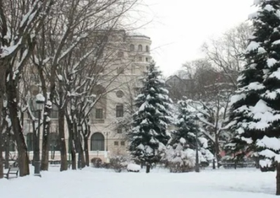 Киевская пенсионерка замёрзла насмерть в своей квартире, превратившись в «ледяную скульптуру»