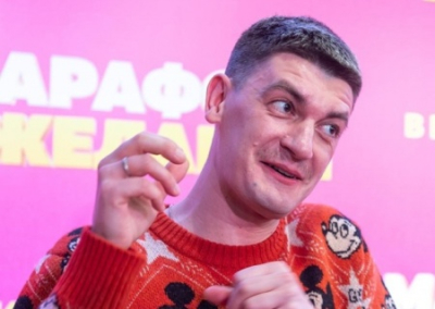 Скомороха Гудкова наказали на 11 тыс. руб. за высмеивание русских в песне «Я узкий»