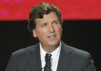 Такер Карлсон: США не могут осуждать Россию за СВО на Украине после нападения на Венесуэлу