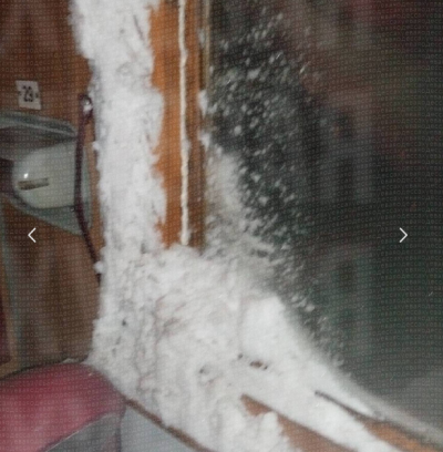 Снег в купе и мрак на перронах. Пассажирские поезда по Украине передвигаются в обледенелом состоянии