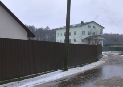 Украинские журналисты нашли в селе под Черкассами православную школу УПЦ и натравили на неё полицию