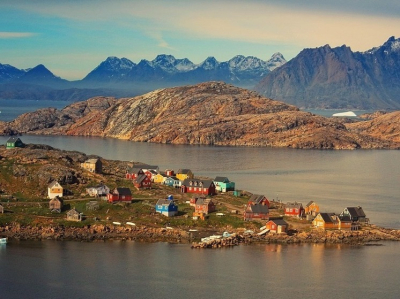 США сулят каждому жителю Гренландии по миллиону долларов. В Германии считают, что остров должен продаться за триллион