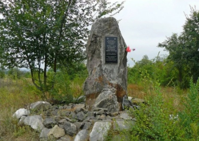 В Николаевской области отказались декоммунизировать могильный памятник Мишки Япончика