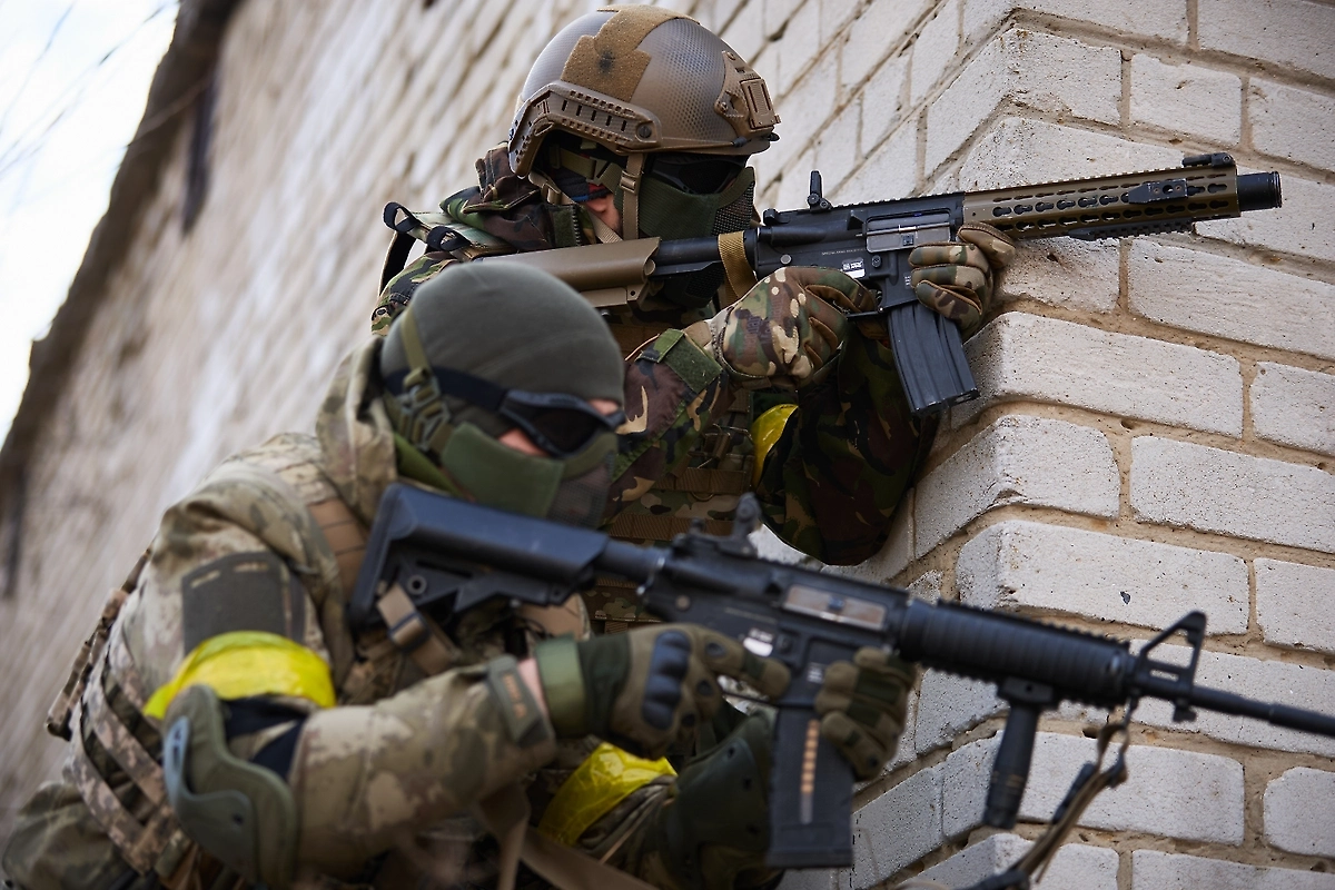 Европа хочет разместить войска НАТО на Украине под прикрытием США