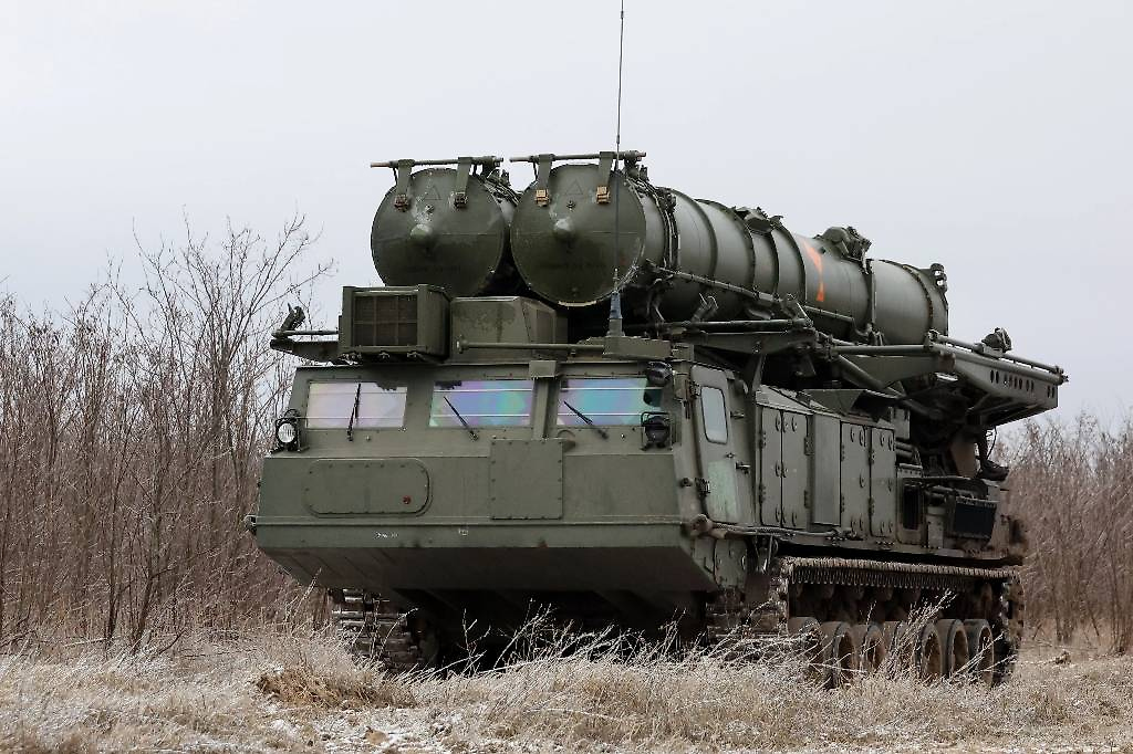 Истребитель F-16 ВСУ был сбит из С-300 двумя ракетами