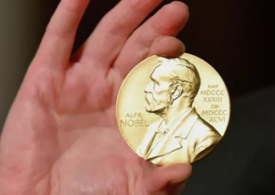 Мачадо отдала Трампу свою медаль Нобелевской премии мира