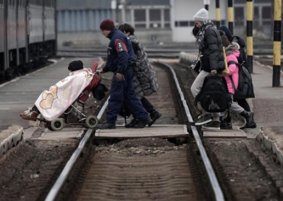 Нардеп бьёт тревогу: за полгода Украину покинули более 500 000 молодых людей