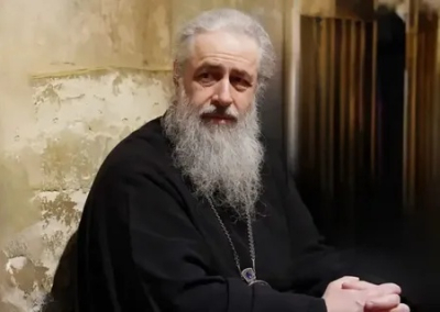 Митрополиту Арсению назначили принудительную госпитализацию в клинике, из которой его ранее вывозили на суд с высоким давлением