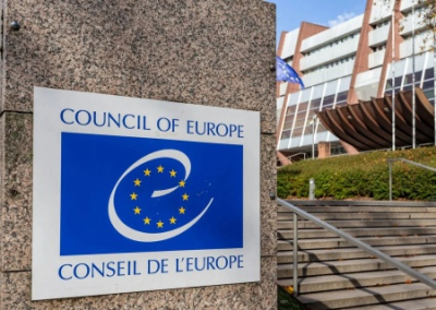 Безумие и деньги, которые никто не увидит: Совет ЕС без Чехии, Венгрии и Словакии одобрил кредит для Украины