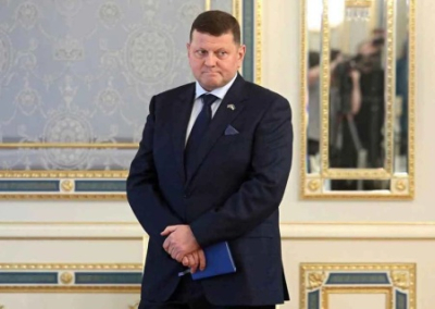 Запасаемся попкорном: Залужный нанес медийный удар по Зеленскому, обвинив в измене и срыве контрнаступления