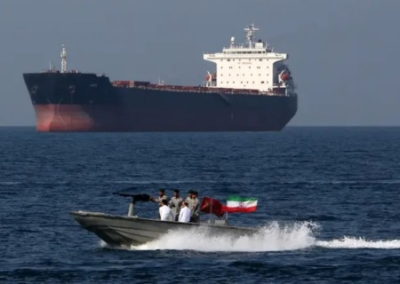 КСИР перекрыл Ормузский пролив