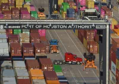 Трамп повысил глобальную ставку тарифов до 15%