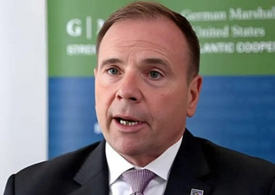 Ходжес: Киев вынуждают заключить сделку к лету, чтобы объявить о бизнес-проектах Вашингтона и Москвы ко Дню независимости США