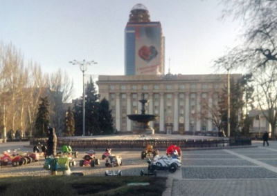 Бюджетники ДНР вновь вынуждены голодать. Зарплату не платят уже 2 месяца