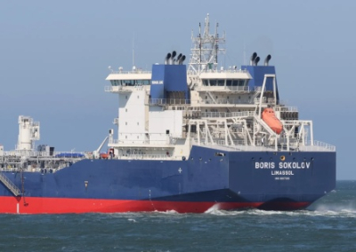 США временно разрешили Индии покупать российскую нефть