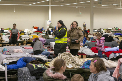 ЕС не планирует продолжать временную защиту украинским беженцам после марта 2027 года