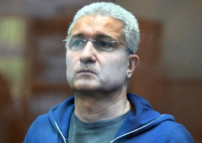 Суд отказался отправить Тимура Иванова на СВО