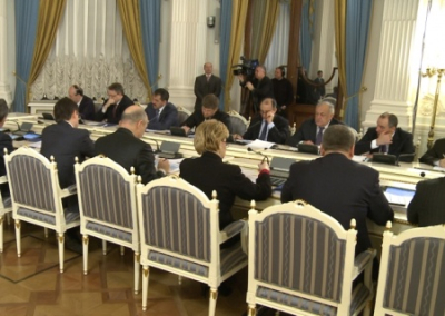 Правительство России одобрило применение ВС РФ для защиты арестованных россиян за границей